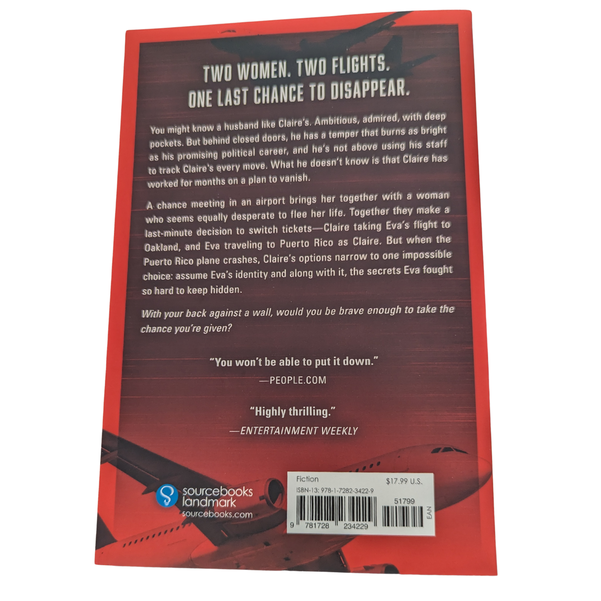 The Last Flight by Julie Clark paperback psychological thriller book cover